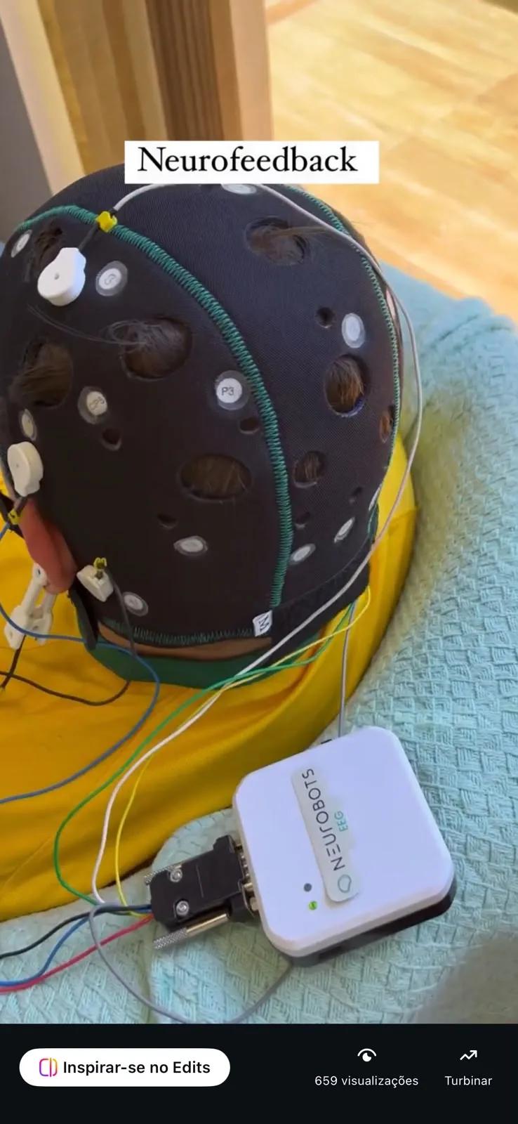 Equipamento de neurofeedback durante atendimento
